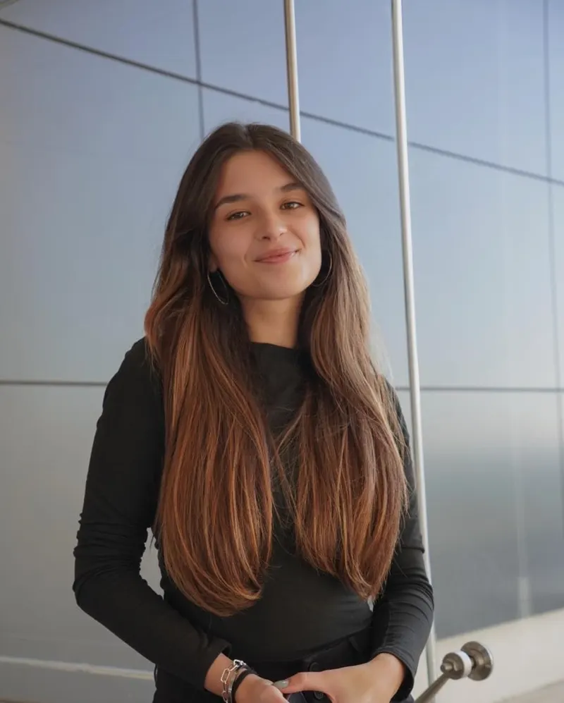 Portrait of Joana Correia, founder and creative director of Correia CreArt, a social media management and brand design studio